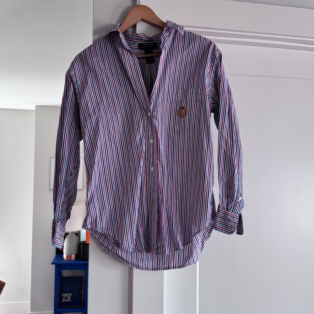 Ralph Lauren women’s Striped Button-Up Shirt in Blue, red & White size 6
